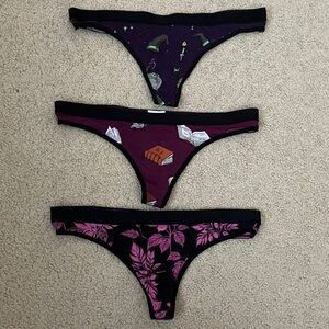 NWOT MeUndies UltraModal Core Thong Bundle of 3, never worn, xs, floral, witchy